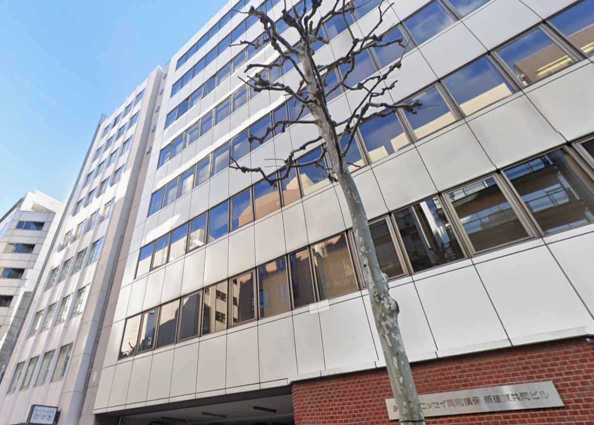 あいおいニッセイ同和損保ビル 共用通路床T/C貼替工事完工